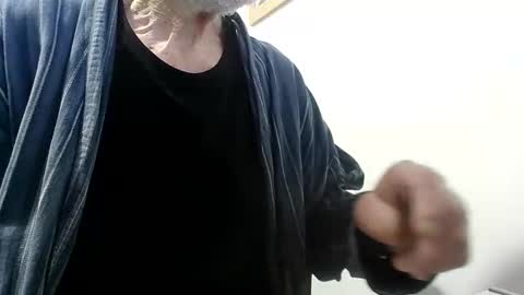 elfyonee online show from December 2025 07:12:01 AM