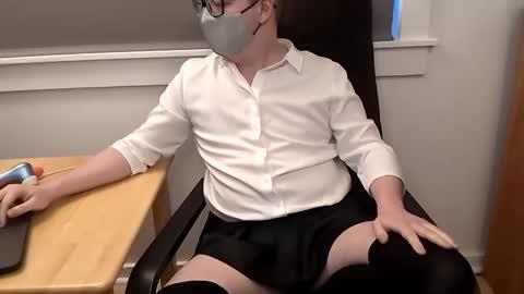 Elias online show from February 2025 08:56:01 PM