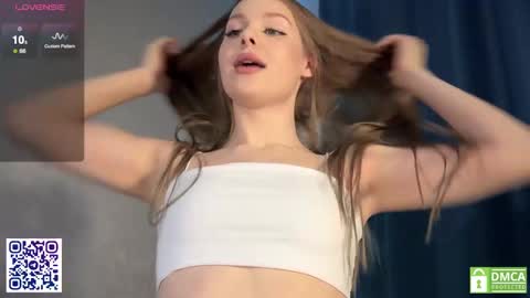 Elizabeth Lizi online show from January 2025 01:51:02 PM