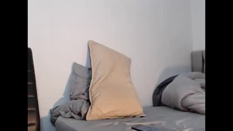 Elian online show from November 2025 02:44:01 AM