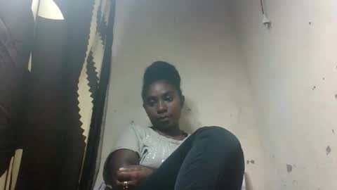 Snapshot of eliannee chatting on December 2025 07:53:02 PM eliannee online show from December 2025 07:53:02 PM