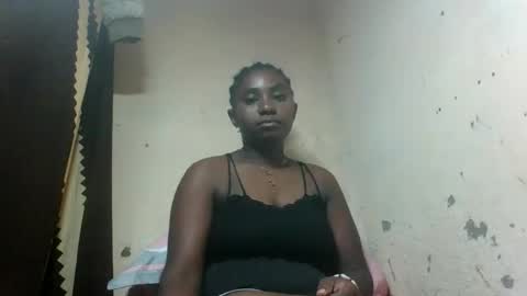 Snapshot of eliannee chatting on January 2026 07:15:01 PM eliannee online show from January 2026 07:15:01 PM