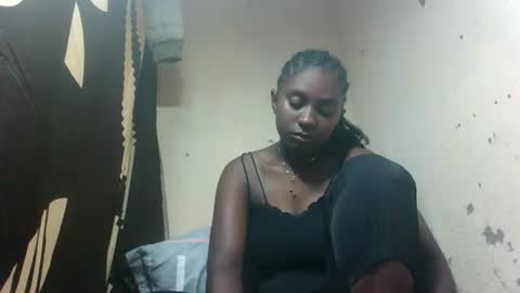 Snapshot of eliannee chatting on January 2026 07:21:01 AM eliannee online show from January 2026 07:21:01 AM