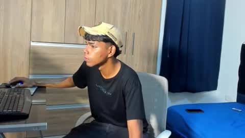 elias_ford online show from October 2025 08:09:01 PM