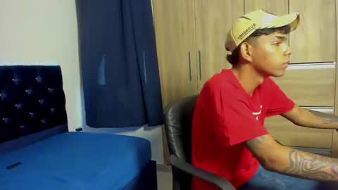 elias_ford online show from October 2025 07:36:02 PM