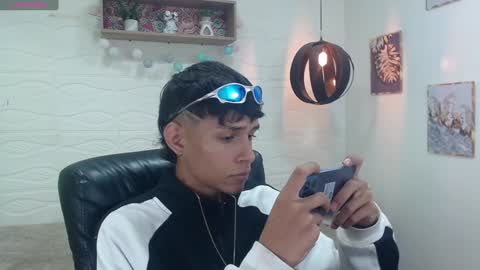 E L I A S online show from January 2025 05:12:01 AM