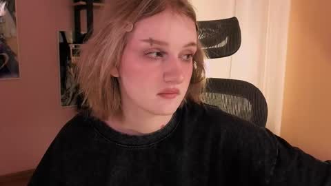 Ellie online show from January 2026 05:34:02 AM