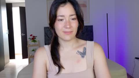 Snapshot of eliiih_ chatting on October 2025 02:45:02 PM eliiih_ online show from October 2025 02:45:02 PM