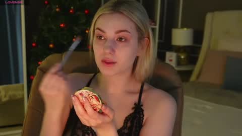 Elina online show from December 2024 01:15:02 AM