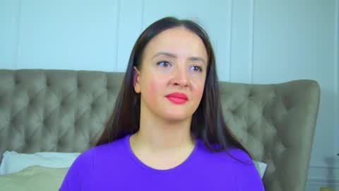 ElinaBellucci online show from April 2026 04:10:02 AM