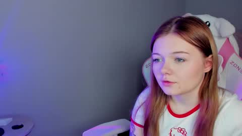 Snapshot of elinavale chatting on February 2026 07:18:02 AM elinavale online show from February 2026 07:18:02 AM