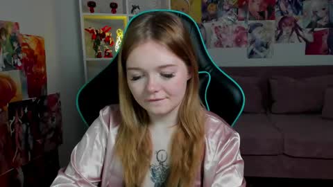 elinavale online show from May 2026 06:09:01 PM