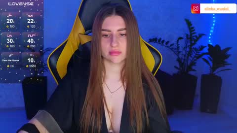 Elina online show from March 2025 05:14:02 PM