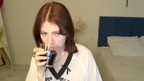 Elis bb online show from April 2026 07:27:01 PM