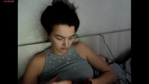 elisa_dove208 online show from December 2025 10:22:02 AM