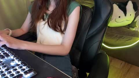 Snapshot of elisa_north chatting on March 2025 01:58:02 AM Elisa North online show from March 2025 01:58:02 AM