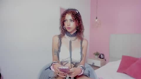 Snapshot of elisabethflores chatting on September 2025 01:05:02 PM elisabethflores online show from September 2025 01:05:02 PM