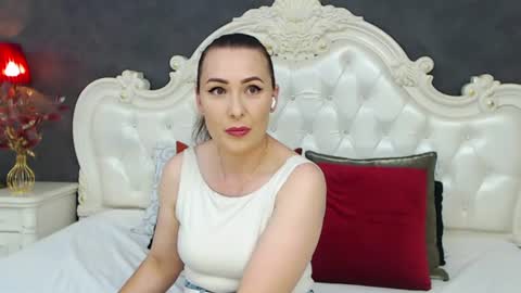 Krissy online show from June 2026 11:45:01 AM