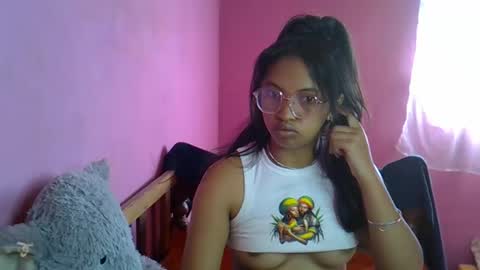 Snapshot of elisah01 chatting on May 2026 05:59:01 AM elisah01 online show from May 2026 05:59:01 AM