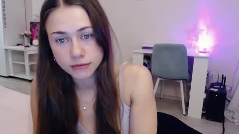 Elis online show from November 2025 05:06:01 AM