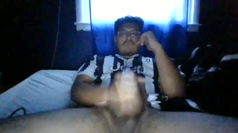 Snapshot of eliseovaley2020 chatting on June 2026 11:42:01 PM Hector Perez online show from June 2026 11:42:01 PM