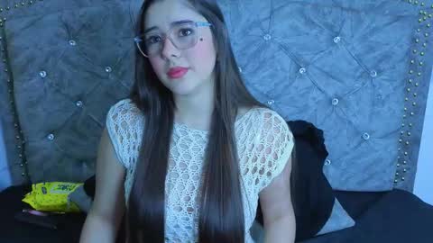 Snapshot of elisvega chatting on February 2026 08:05:02 PM elisvega online show from February 2026 08:05:02 PM