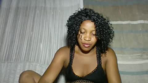 Snapshot of elita12010 chatting on April 2026 05:32:02 AM elita12010 online show from April 2026 05:32:02 AM