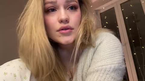 Stephanie online show from January 2026 12:05:02 AM