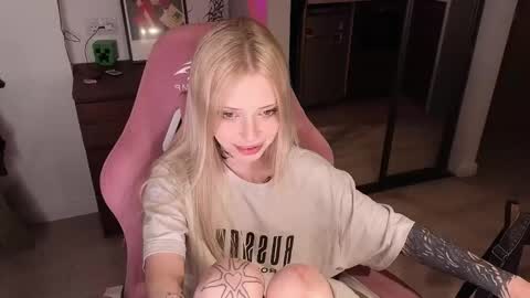 Elizabeth online show from March 2026 05:07:02 PM