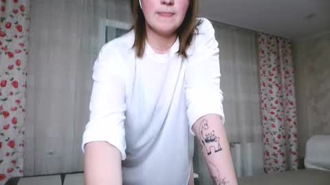 Elizabeth online show from November 2025 03:49:01 PM