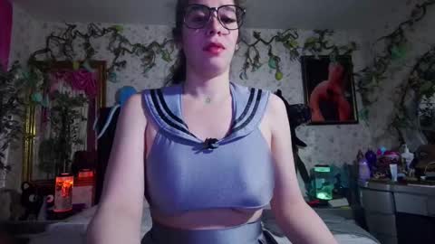 Snapshot of elizabeth77_ chatting on November 2025 11:21:02 AM Elizabeth online show from November 2025 11:21:02 AM