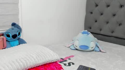 ELIZA online show from November 2025 03:06:01 AM