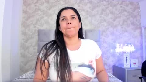 Elizabeth online show from March 2025 07:54:01 PM