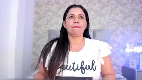 Elizabeth online show from March 2025 10:21:01 PM