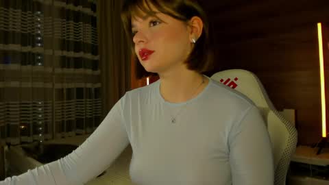 Snapshot of elizabeth_hottie chatting on May 2026 11:21:02 PM Elizabeth online show from May 2026 11:21:02 PM