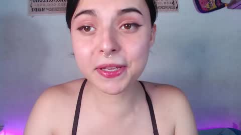 Elizabeth Taylor online show from December 2024 10:08:02 PM