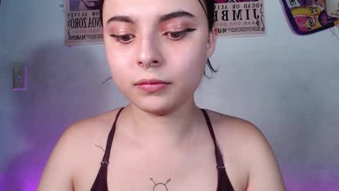 Elizabeth Taylor online show from January 2025 12:05:02 AM