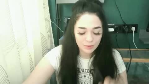 elizabeth_xi online show from October 2025 11:41:02 AM