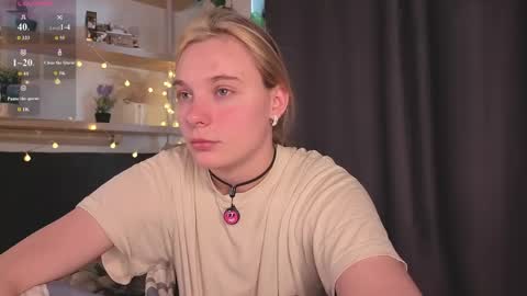 Snapshot of elizabethandersen chatting on May 2026 01:22:01 AM Elizabeth online show from May 2026 01:22:01 AM