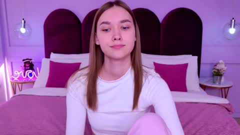 Elizabeth online show from September 2025 03:09:02 AM