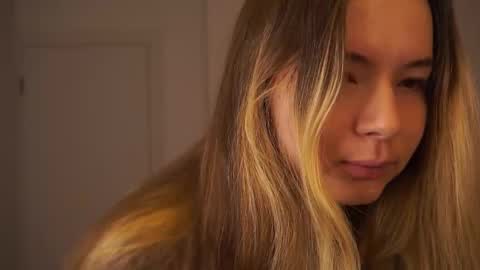 Elizabeth online show from September 2025 06:43:02 PM