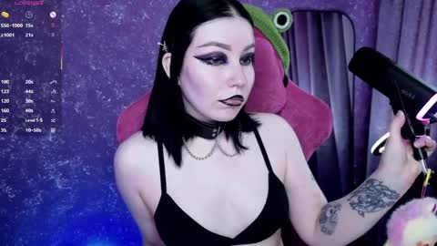 Snapshot of elizabethflowerr chatting on June 2026 05:08:01 AM Eli online show from June 2026 05:08:01 AM