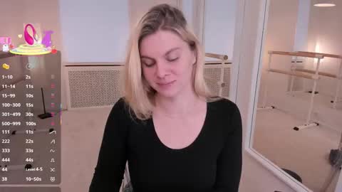 Snapshot of elizabethmad chatting on October 2025 07:07:02 AM elizabethmad online show from October 2025 07:07:02 AM