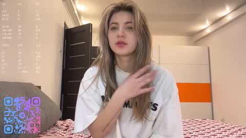 Mia online show from February 2026 09:10:02 AM