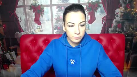 ElizabethSho online show from December 2025 06:23:01 PM