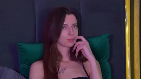 Snapshot of elizabetwilsoon chatting on January 2025 11:27:02 AM Elizabet online show from January 2025 11:27:02 AM