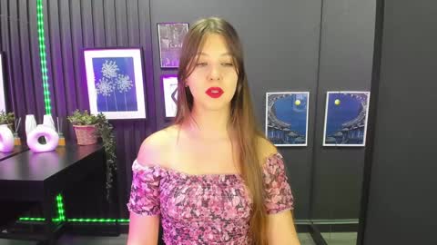 Snapshot of elizamild chatting on December 2024 01:00:01 PM Eliza online show from December 2024 01:00:01 PM
