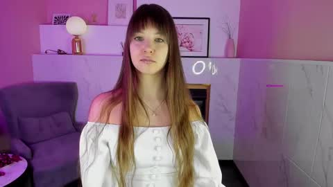 Snapshot of elizamild chatting on February 2025 01:33:01 PM Eliza online show from February 2025 01:33:01 PM