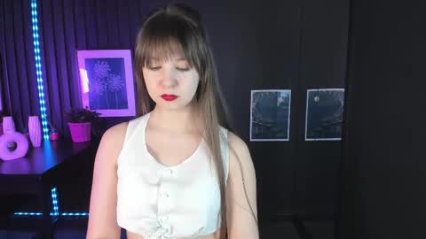 Snapshot of elizamild chatting on March 2025 01:12:01 PM Eliza online show from March 2025 01:12:01 PM