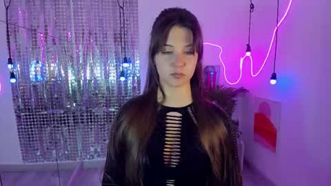 Snapshot of elizamild chatting on October 2025 01:45:02 PM Eliza online show from October 2025 01:45:02 PM
